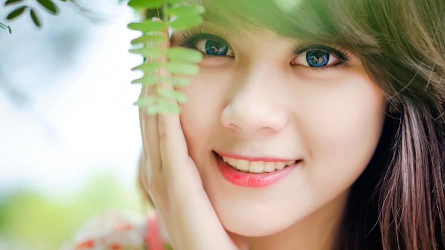 国家移民管理局：上半年全国移民管理机构共签发口岸签证43万证次